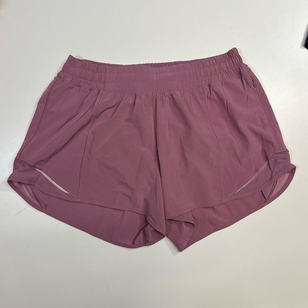 Lululemon Hotty Hot Shorts LR 4” Women’s Size 8 Dusty Spanish Rose Color